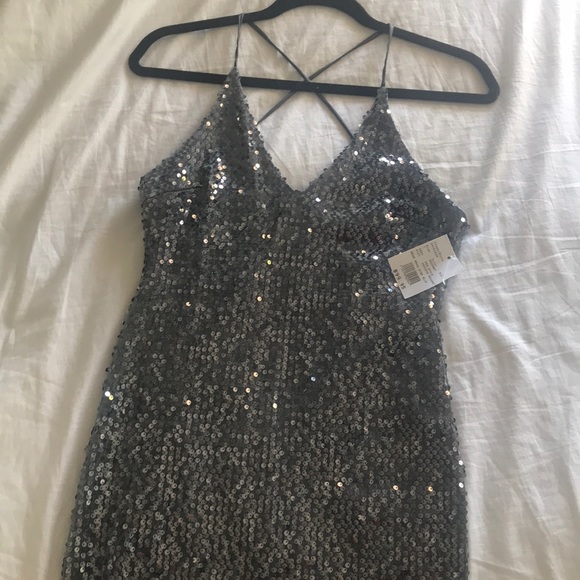 NEW David’s Bridal Sequined Prom Dress - Picture 4 of 5